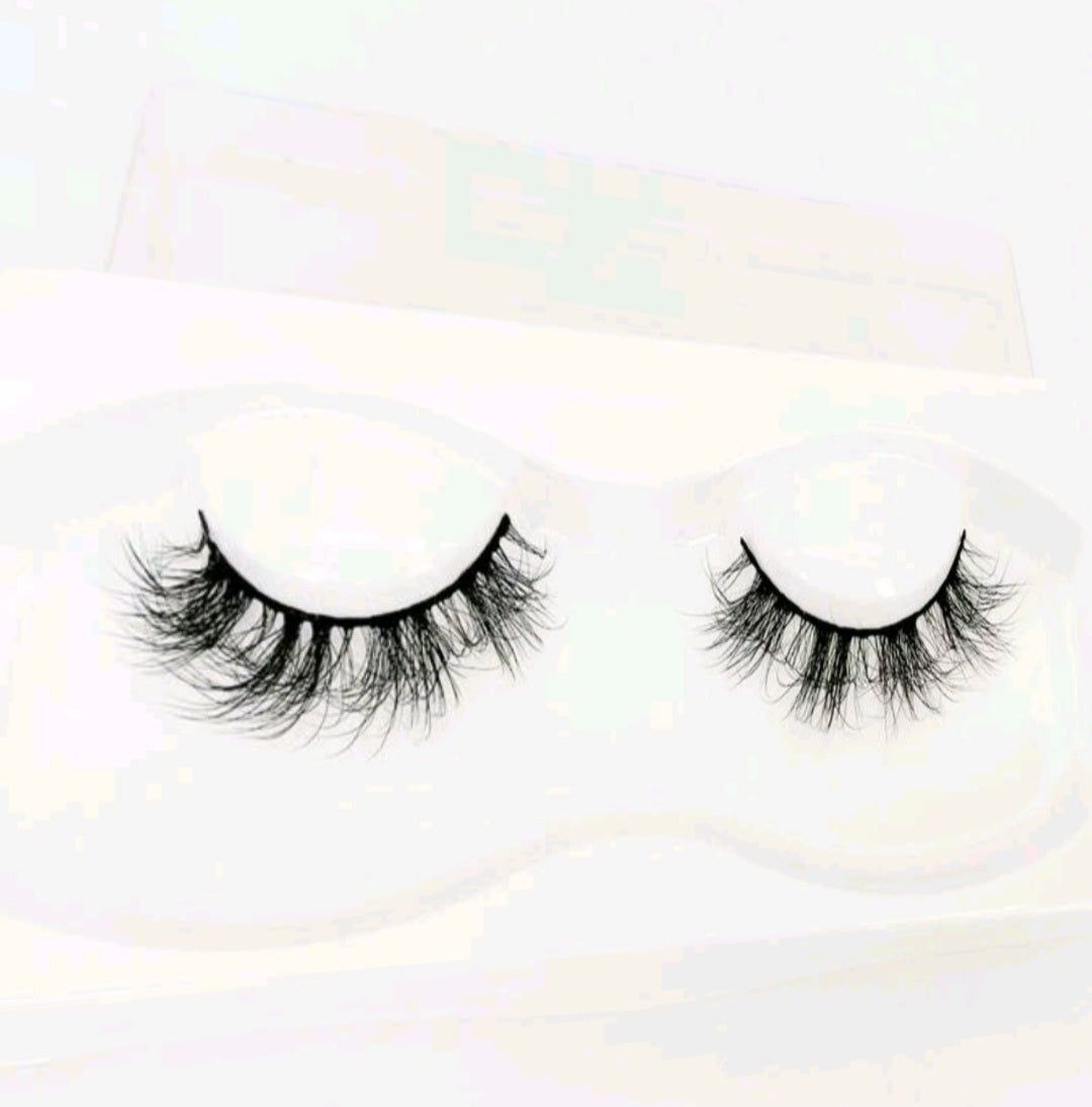 "Missy" 15Mm Fluffy Faux Mink Eyelashes