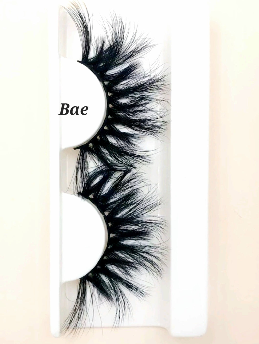 “Bae”25毫米假睫毛