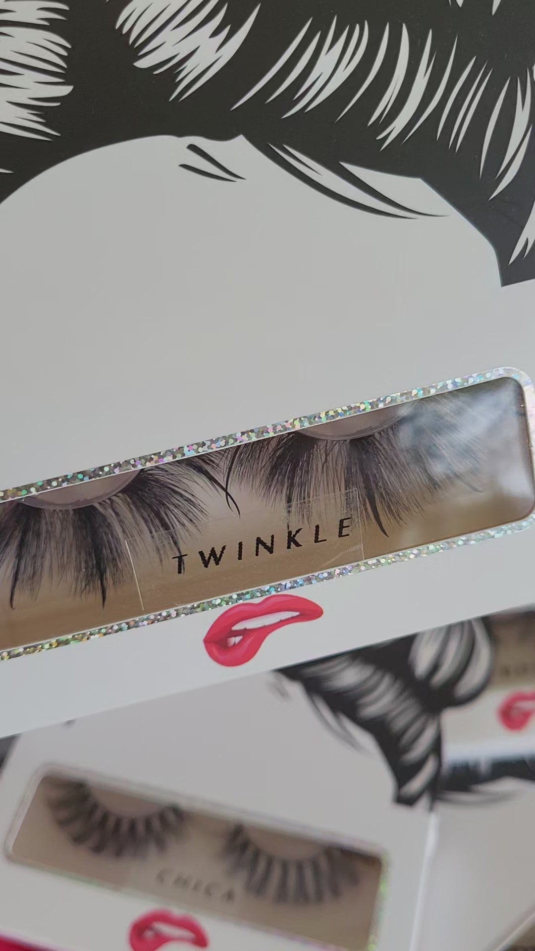 “Twinkle” 20 毫米纤细丰盈睫毛