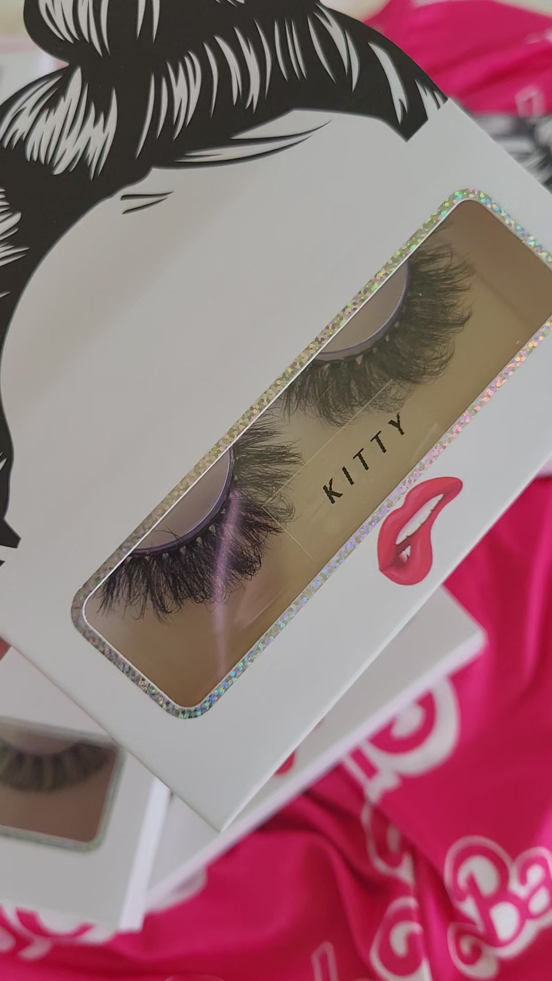 “Kitty”20 毫米 8D 纤细睫毛 戏剧性长浓密睫毛