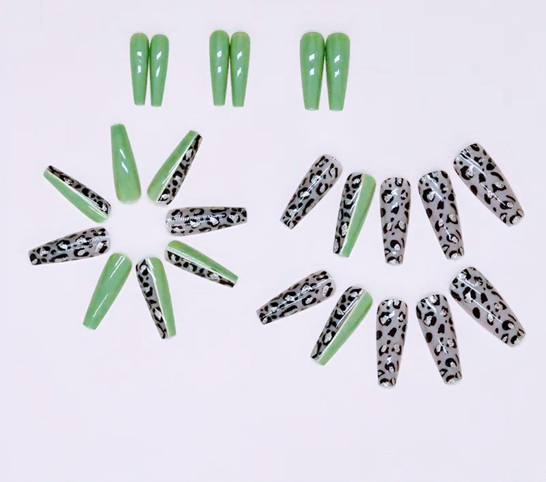 "Green Glam" 24 Pcs Long Coffin Leopard Press on Nails with Glue