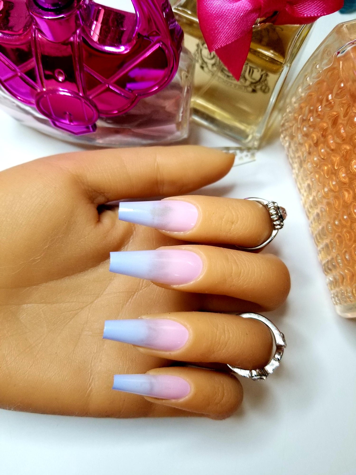 "Candy" 24 Piece Set Artificial Nails with Glue