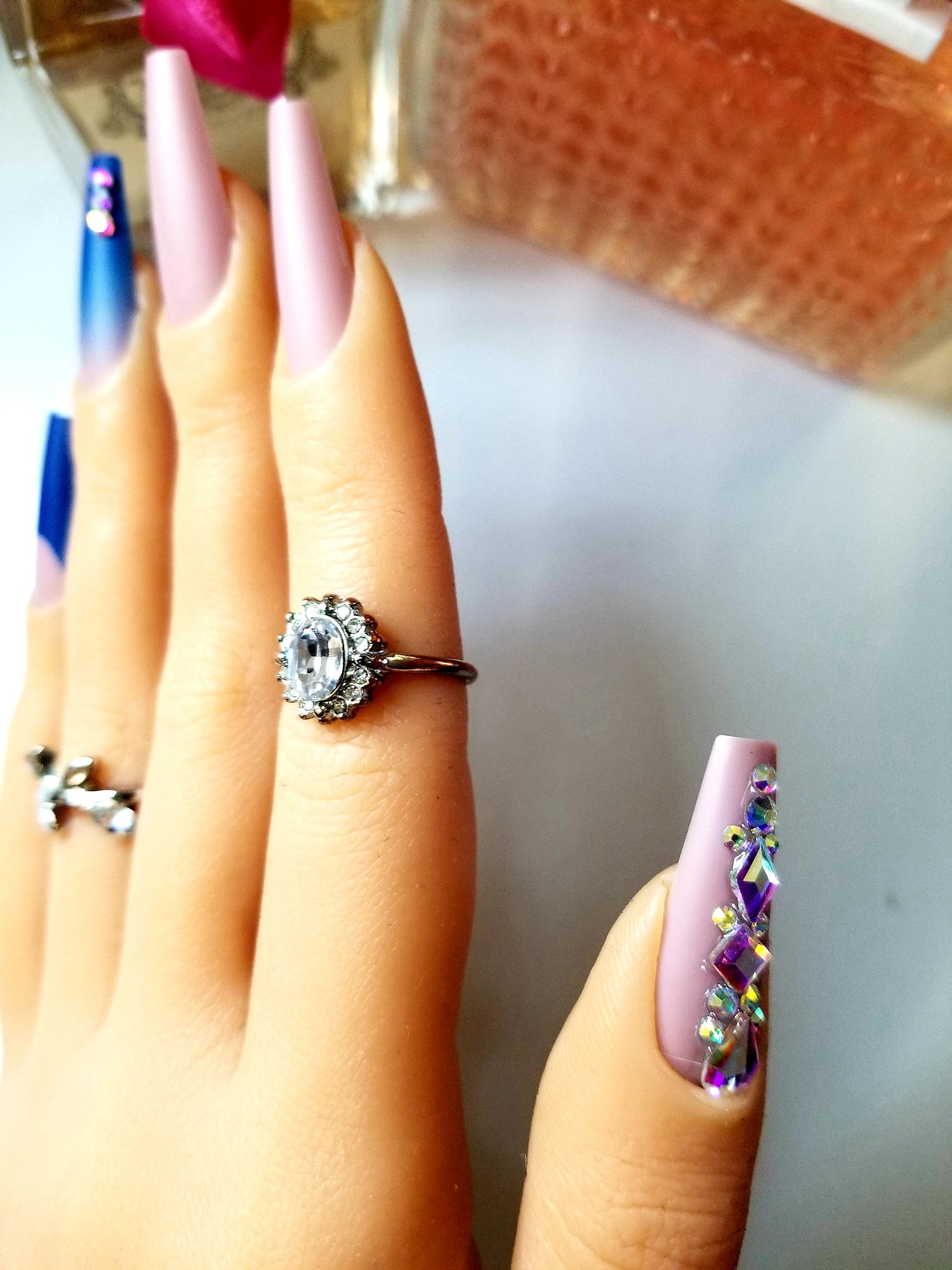 "Blue Champagne" 24 Piece Set Artificial Nails with Glue