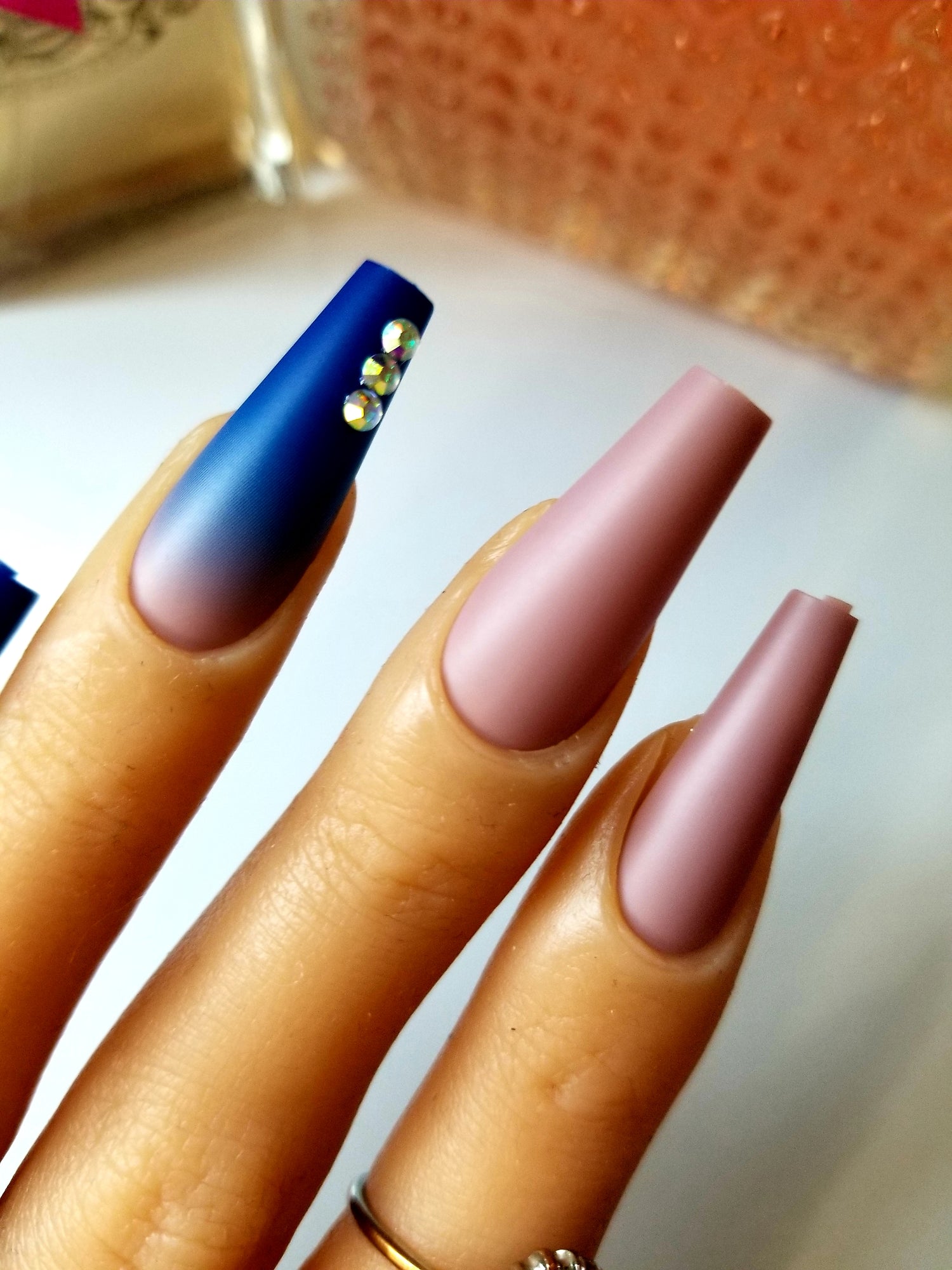 "Blue Champagne" 24 Piece Set Artificial Nails with Glue