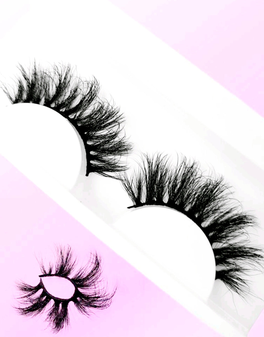 Kitty – 20mm 8D Wispy Lashes | Dramatic Fluffy Volume