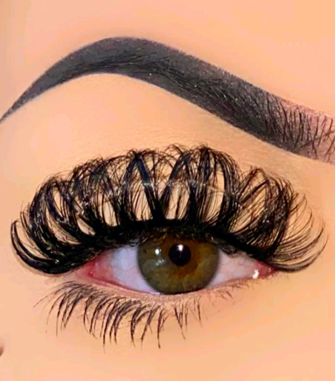 &quot;Blossom&quot; 20mm Faux Mink Natural Fluffy Russian Curl False Eyelashes