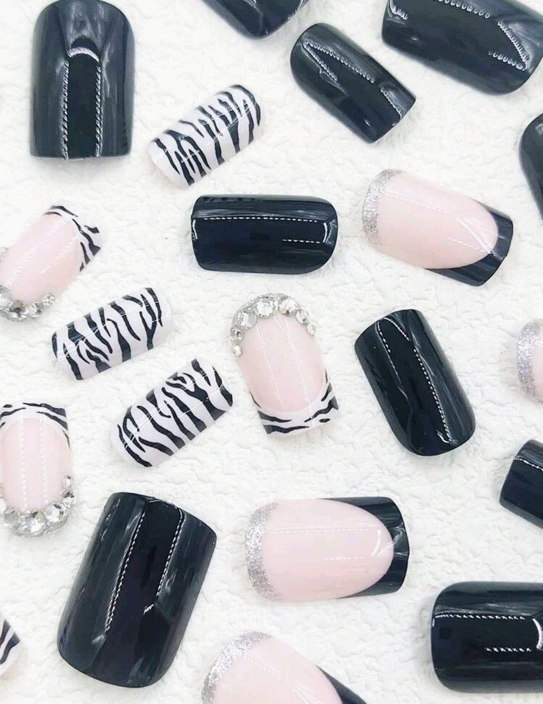 "Zebra" 24pcs Short Square Black French 3D Rhinestone Nails