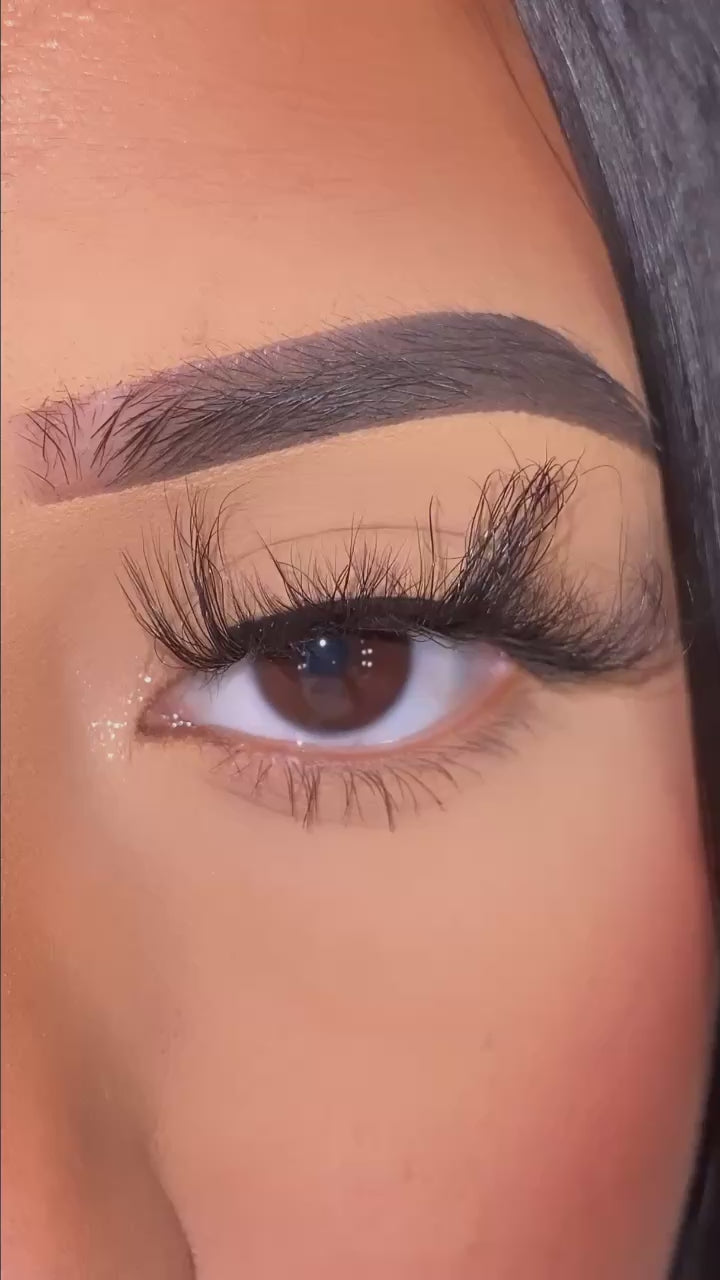 &quot;Cupcake&quot; Fluffy 25MM 8D Mink False Eyelash