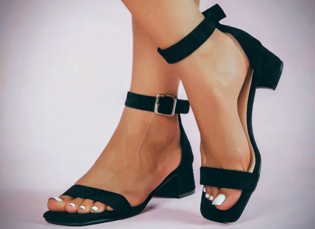 Black High Heel Peep Toe Ankle Strap With Chunky Heels Made Of Faux Suede Size 8