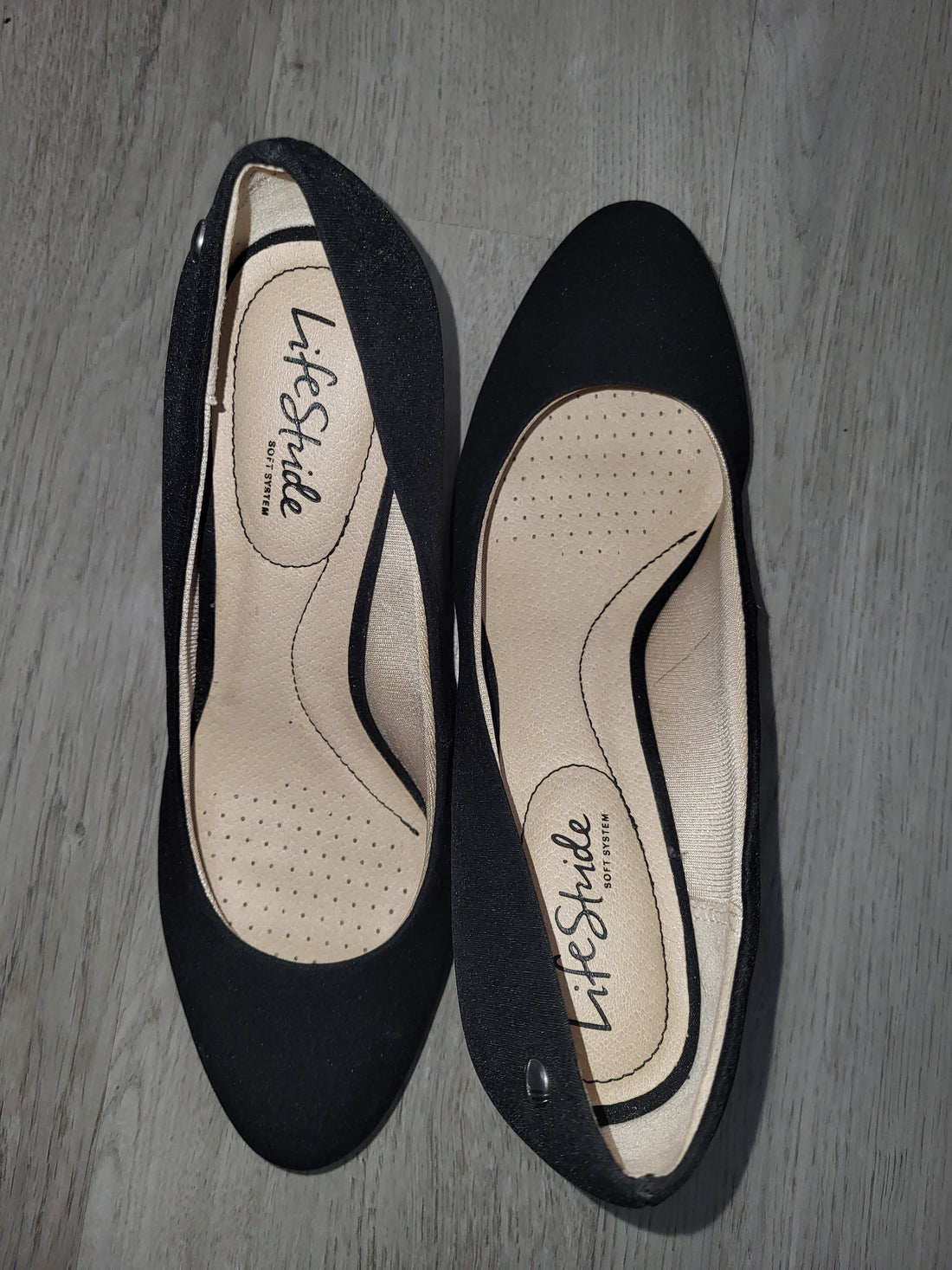 Closed toe high heels Size 8