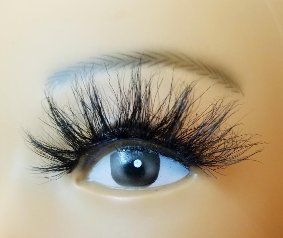 "Diva" 20MM 5D Mink False Eyelashes (DAMAGED/MISFIGURED LASH)